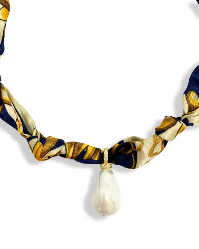Vivid Aura Necklace